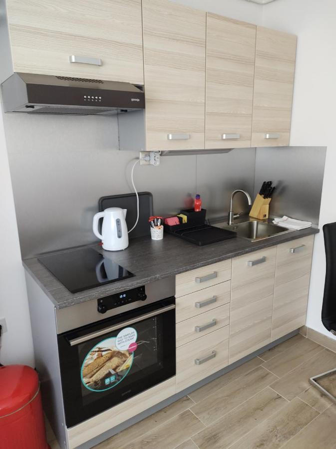 Happy Apartment Karlovac Exterior photo